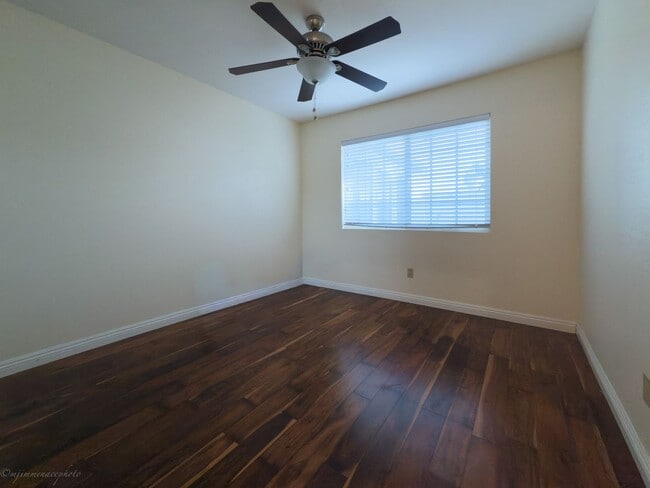 Building Photo - Beautiful 4 Bedroom, 3 Bath Home in Lemon ...