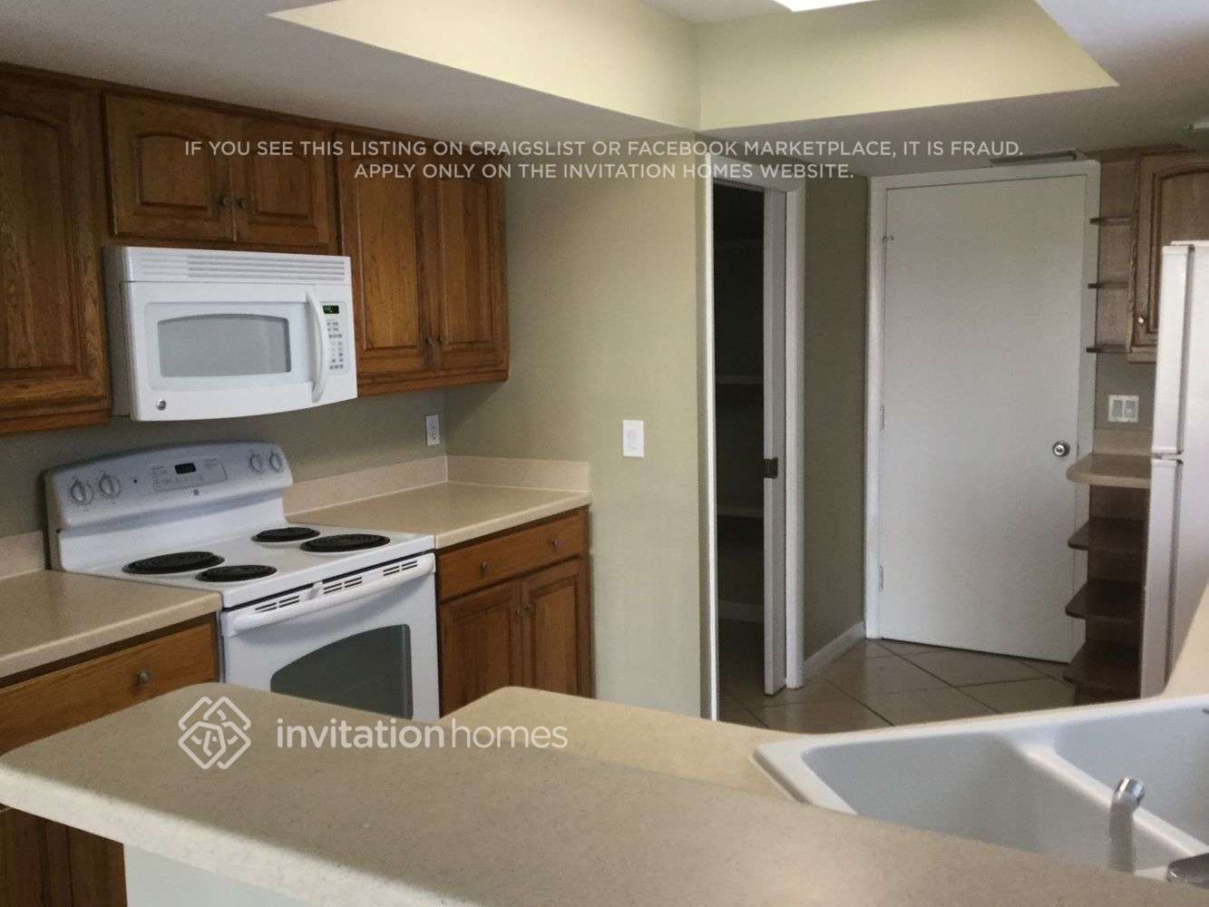 Building Photo - 5657 25th St Cir E