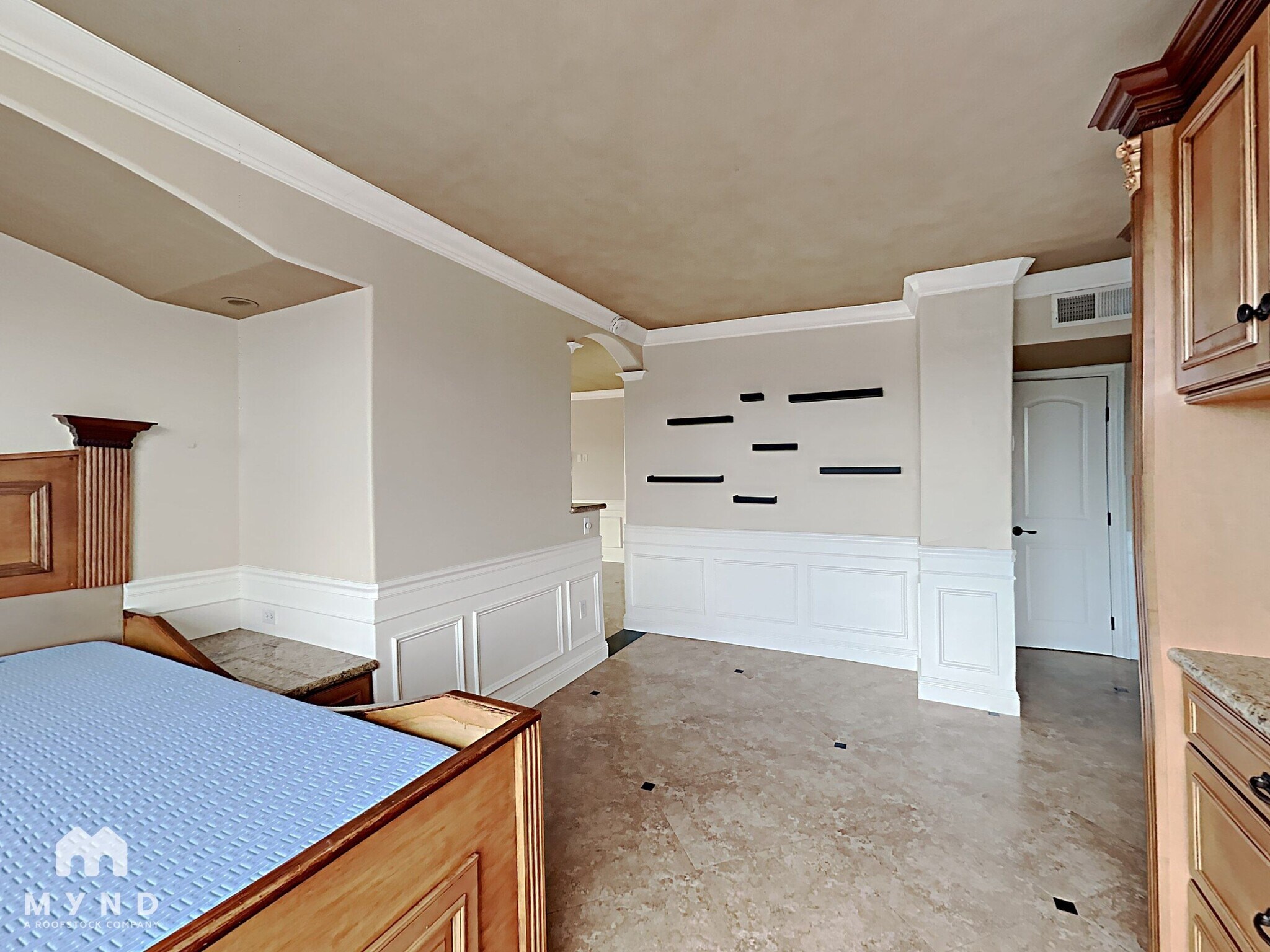 Building Photo - 280 Island Ave