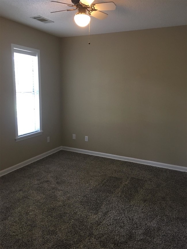 Building Photo - 403 9th Ave