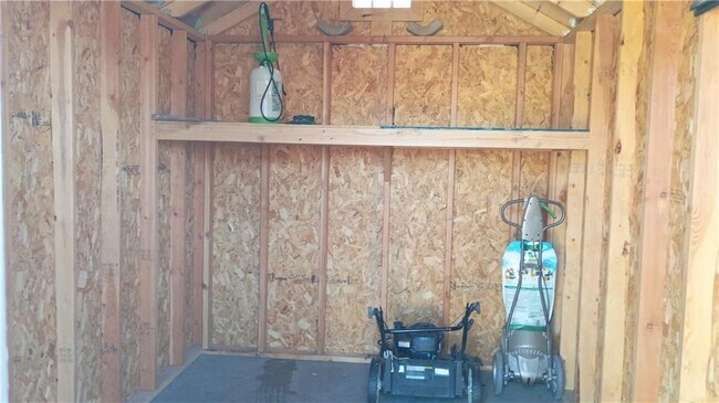 Building Photo - 1610 Sweetbriar Way