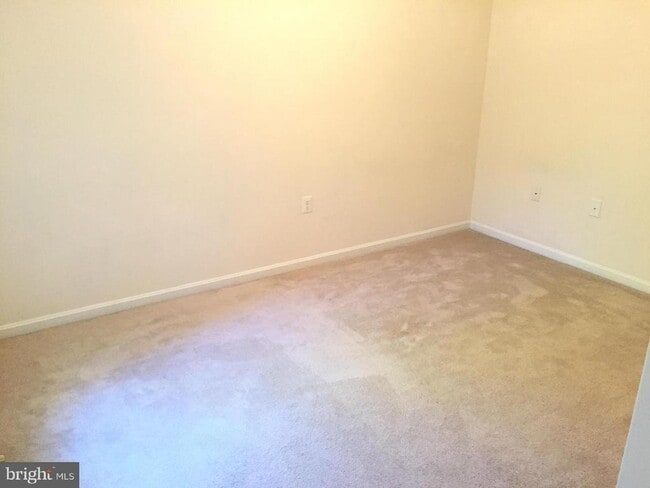 Building Photo - 115 Swearingen Way