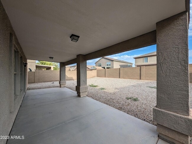 Building Photo - 3215 W St Anne Ave