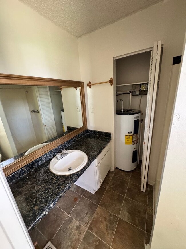 Building Photo - (Currently working on the property) 3/2 in...