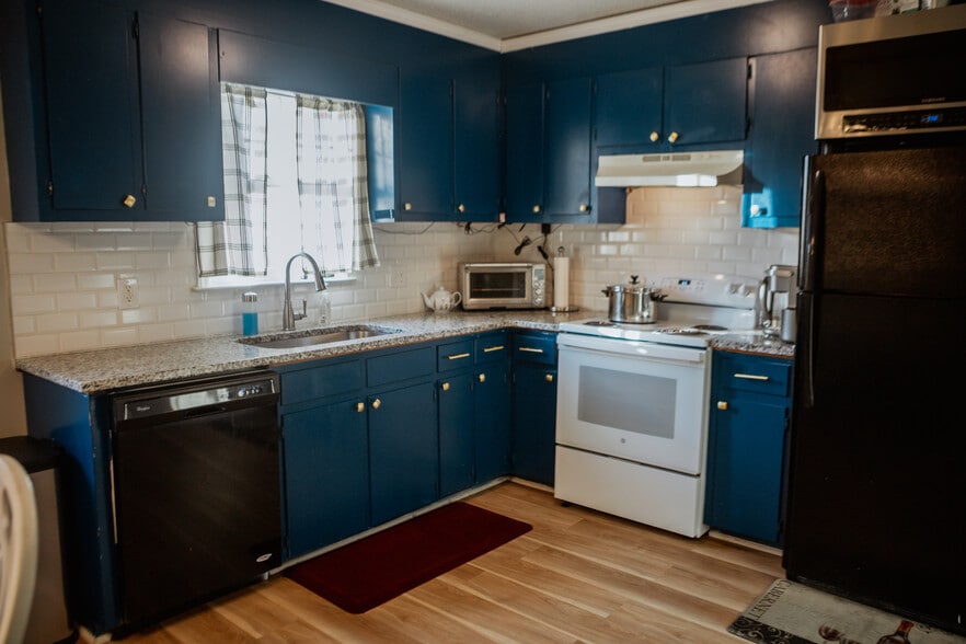 Building Photo - 199 Kristin Dr