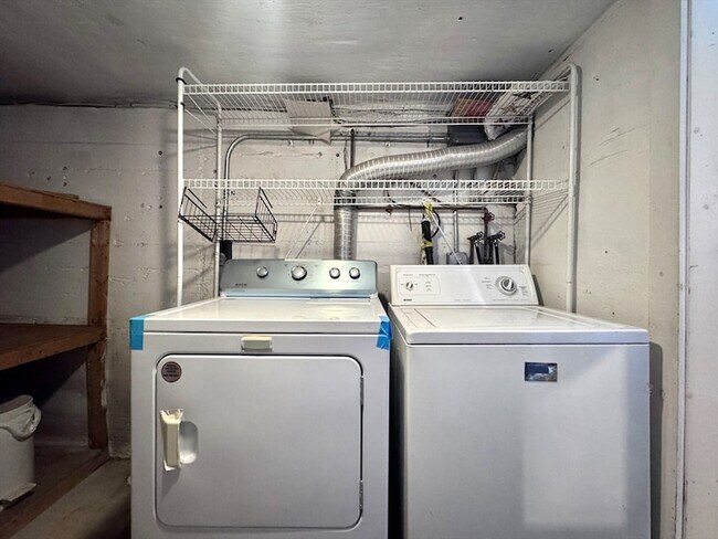 Building Photo - 10 Marrigan St