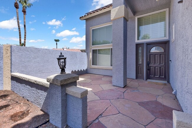 Building Photo - Beautiful 5-Bedroom Home with Private Pool...