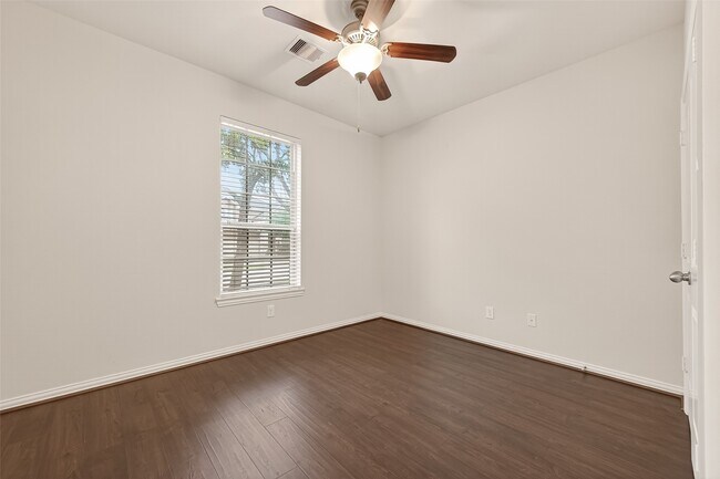 Building Photo - 9423 W Nightingale Hill Ln