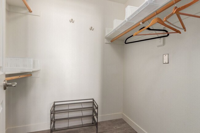 Building Photo - Two bedroom condo