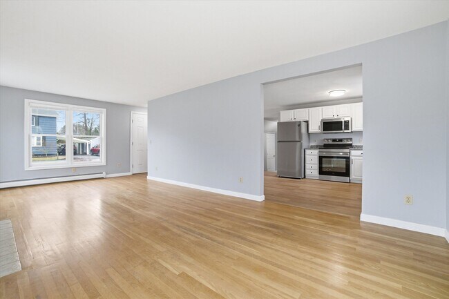 Building Photo - 14 Plummer Rd