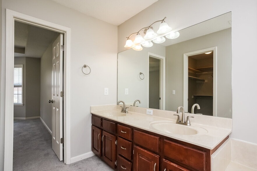 Building Photo - 7852 Tankerston Dr