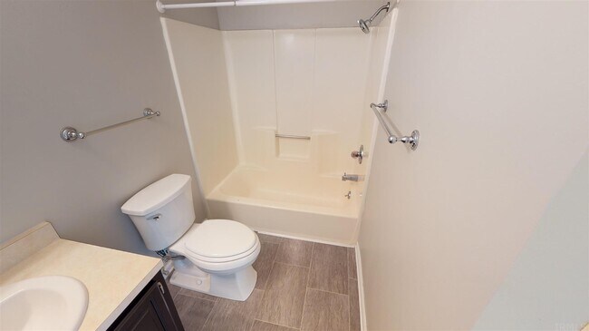 Building Photo - 9621 S Lake Ridge Dr