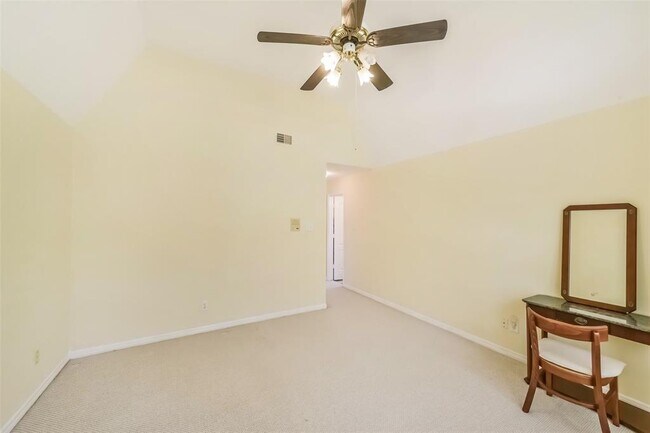 Building Photo - 1706 Galleon Oaks Dr