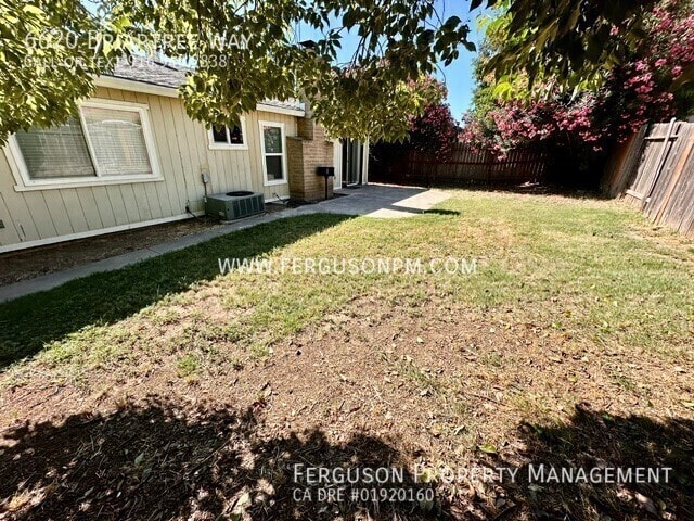 Building Photo - 6620 Briartree Way