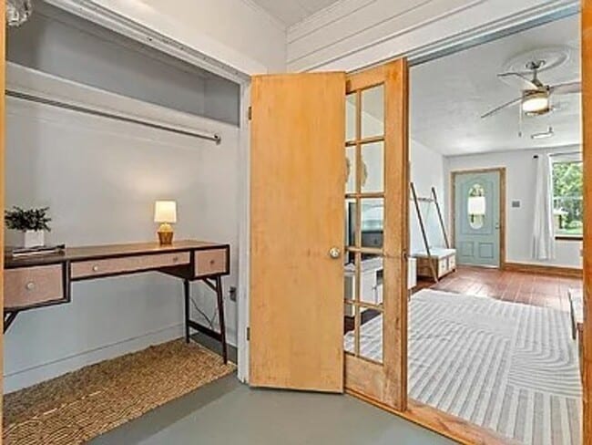 Building Photo - ZeeZee Gardens Cottage