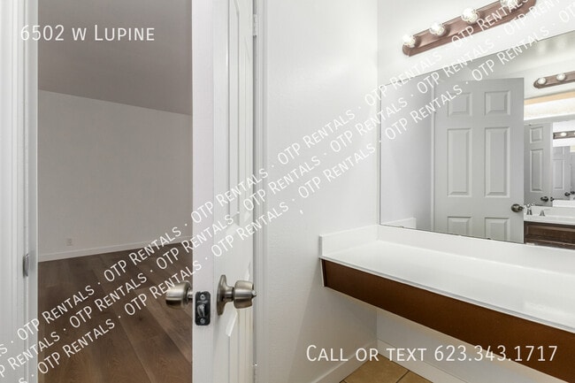 Building Photo - 6502 w Lupine-