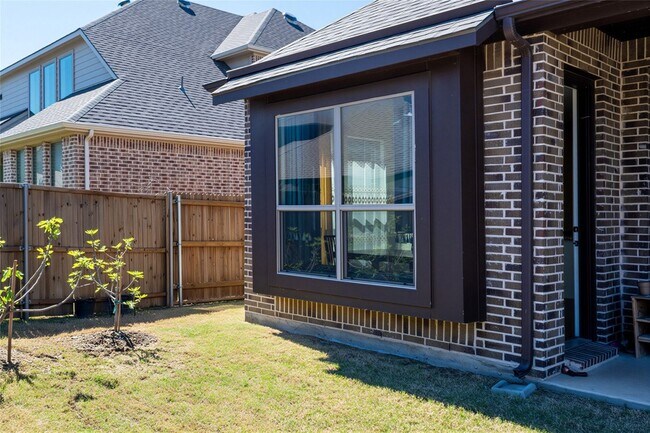 Building Photo - 601 Cherry Tree Ln