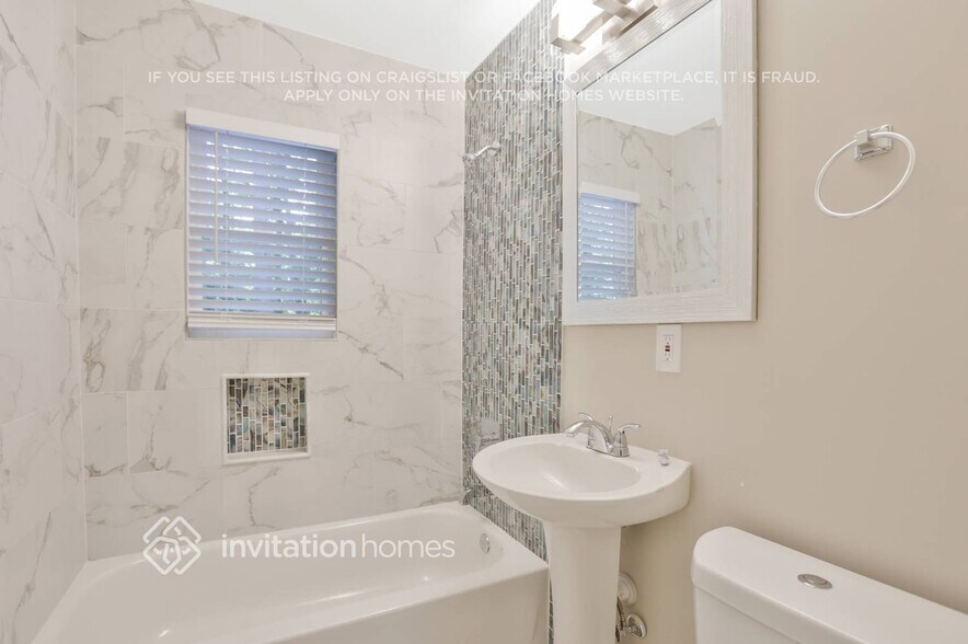 Building Photo - 664 Indigo Ln NW