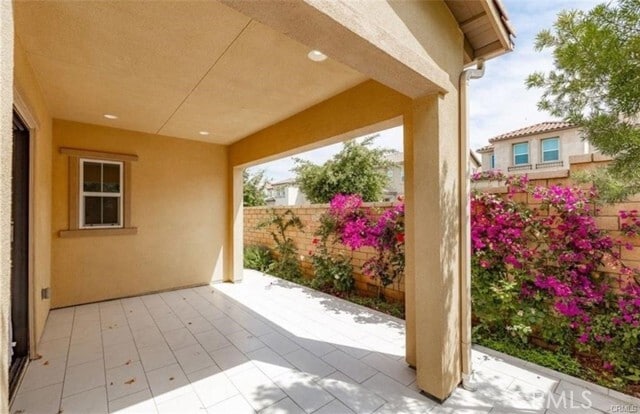 Building Photo - 13 Torosa