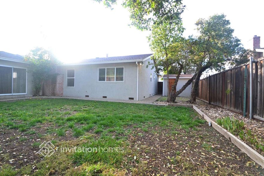 Building Photo - 3419 Barmouth Dr