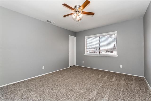 Building Photo - 221 Hardwood Trail