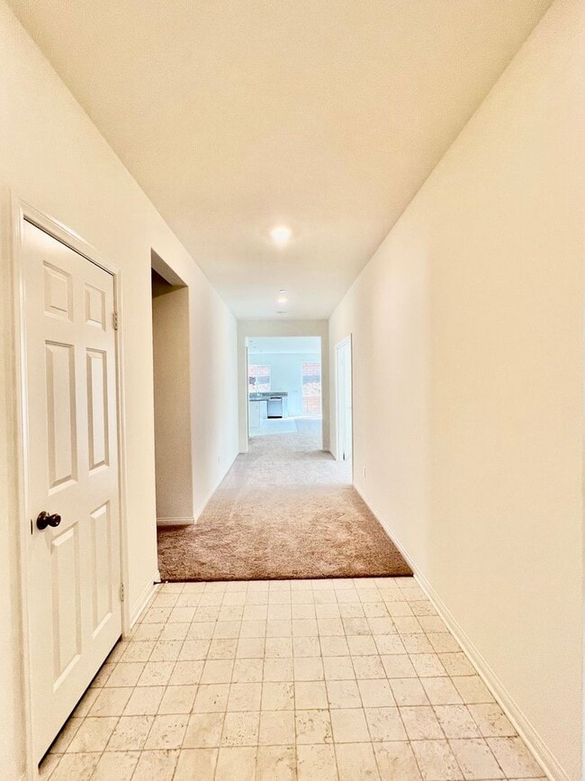 Building Photo - Recently built SINGLE STORY 4 bed, 2 bath, plus office - Riverside