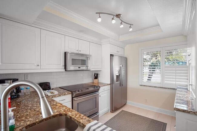 Building Photo - 5510 La Puerta Del Sol Blvd S