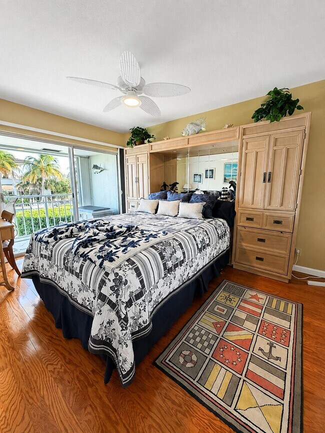 Building Photo - 68 Yacht Club Dr