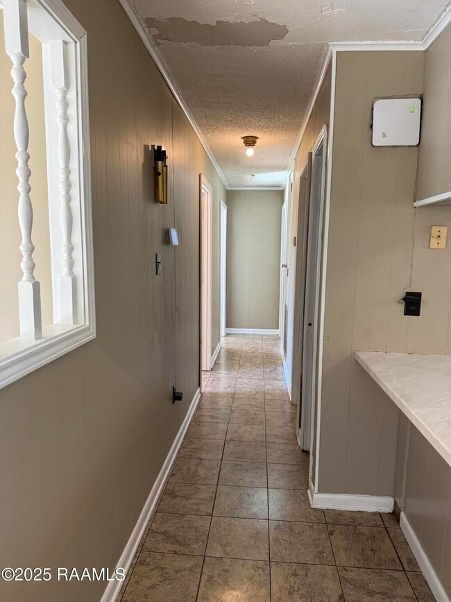 Building Photo - 2606 Brenda Dr