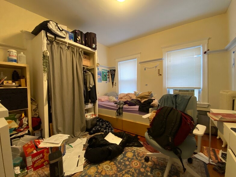 Building Photo - 300 Boston Ave