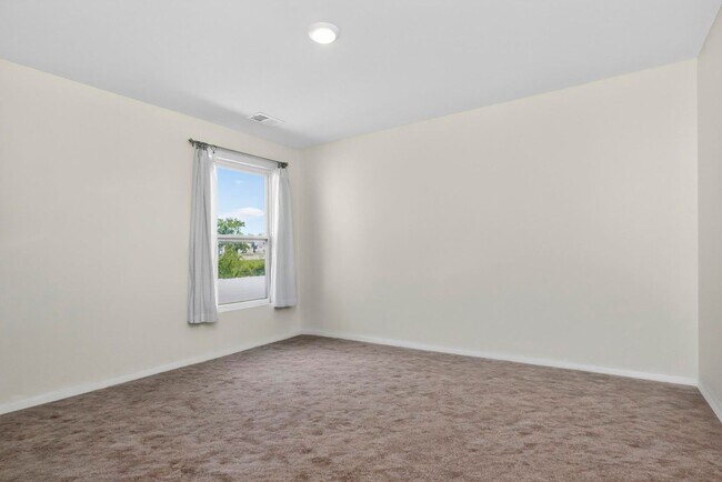 Building Photo - 1119 Woodbridge Blvd