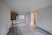 Building Photo - East Boulder - Spacious 2BR/1BA
