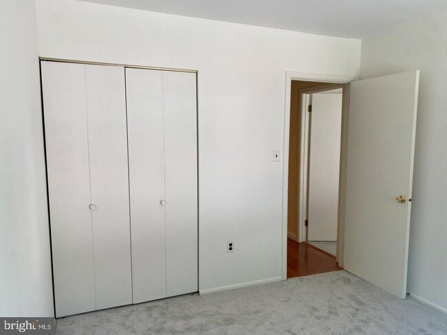 Building Photo - 49 Helios Ct