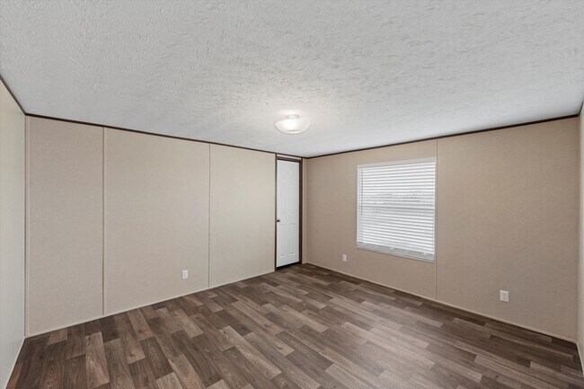 Building Photo - Spacious Country Living In Gholson