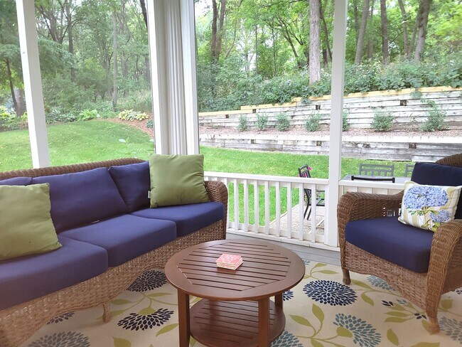Building Photo - Beautifully Furnished Luxury Townhome – Seasonal Rental in the Heart of Downtown Wayzata, All Uti...