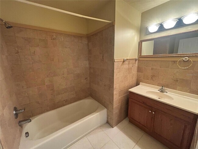 Building Photo - 536 Marion Oaks Golf Rd