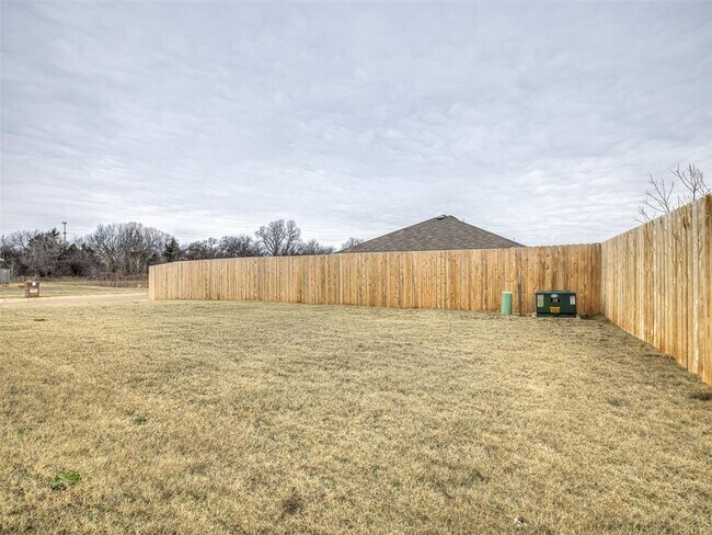 Building Photo - 1125 S Appaloosa Ln