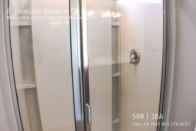 Building Photo - 8 Hanging Branch Ct.