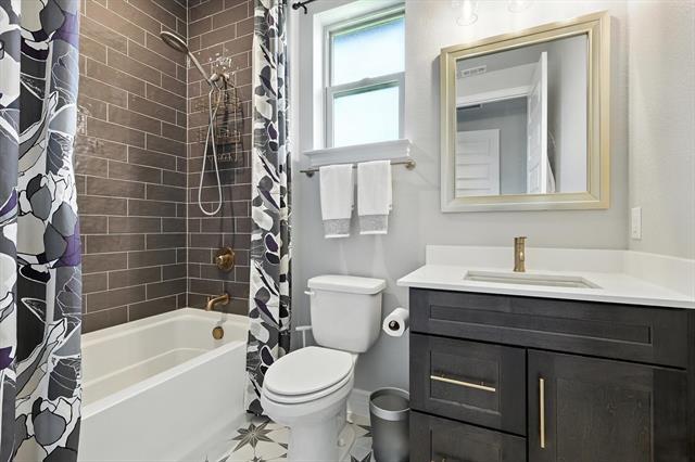 Building Photo - 8509 Cocobolo Dr