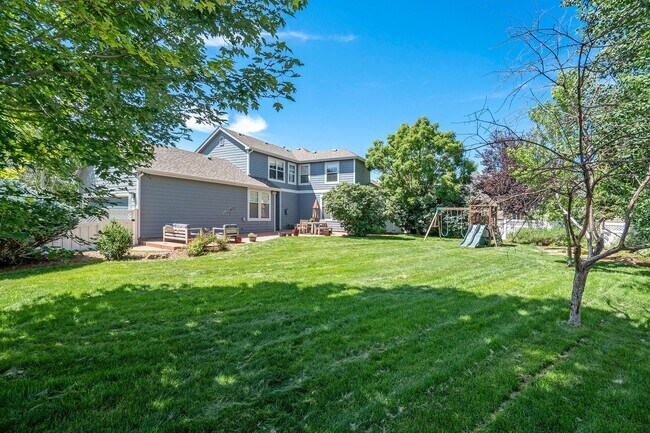 Building Photo - Welcome to this beautifully maintained 4-bedroom, 4-bath home with a dedicated office space