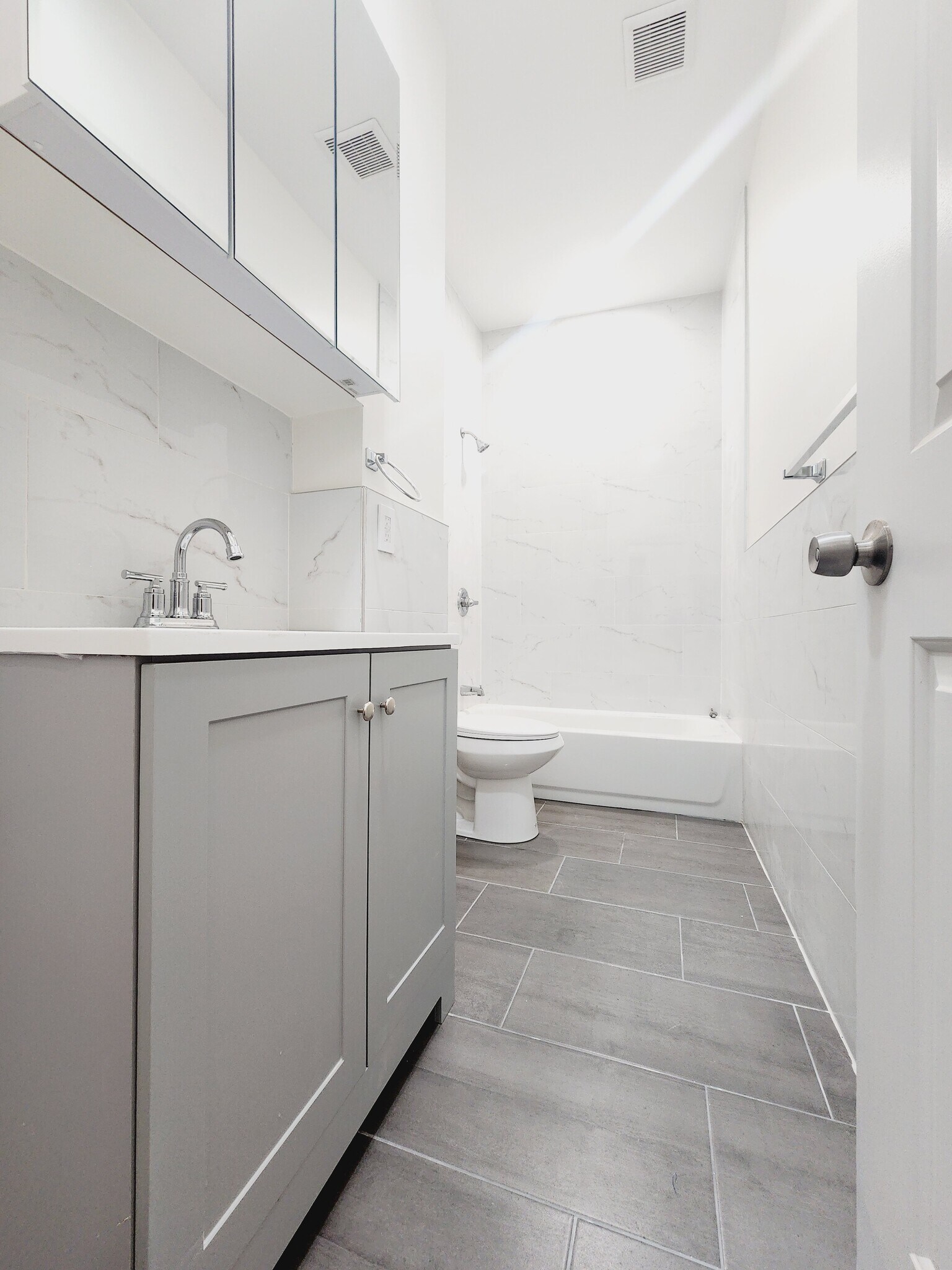 83 Oak St 1 - 77 Oak St