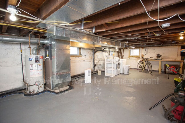Building Photo - 100 Edison Ave