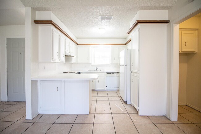 Building Photo - 2218 88th St