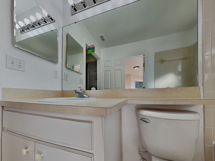 Building Photo - 7691 Canterbury Cir