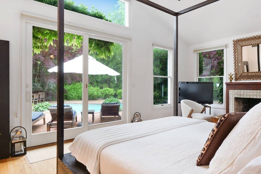 Building Photo - 81 Lee Ave