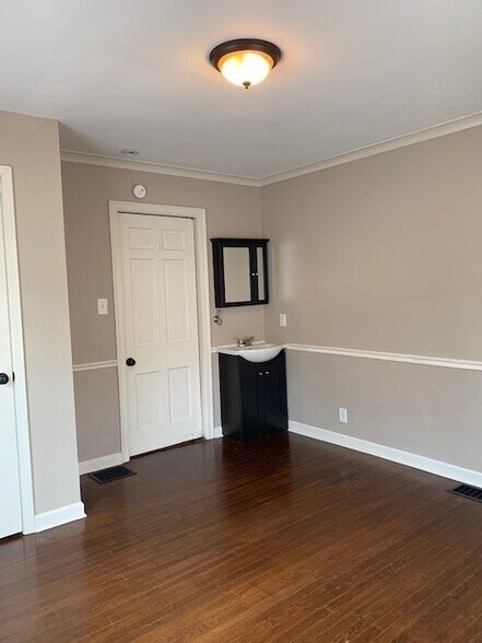 Bedroom #4 - 619 W 44th St