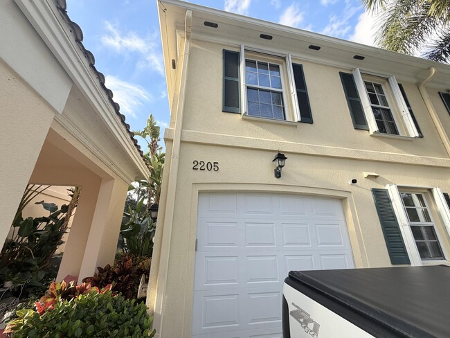 Building Photo - 2205 Telogia Ct