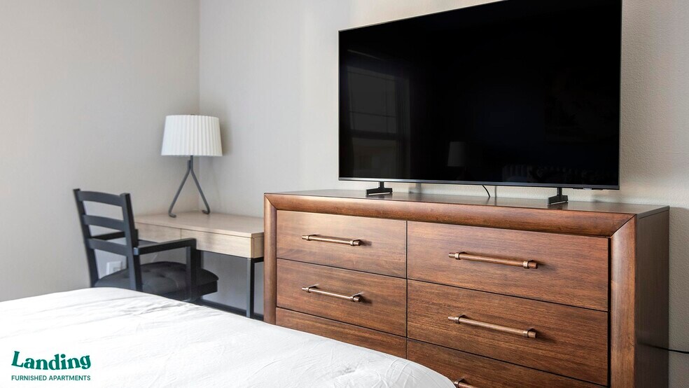 Building Photo - 400 Legends Terrace Dr