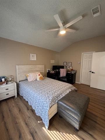 Building Photo - 604 Red Coat Ln