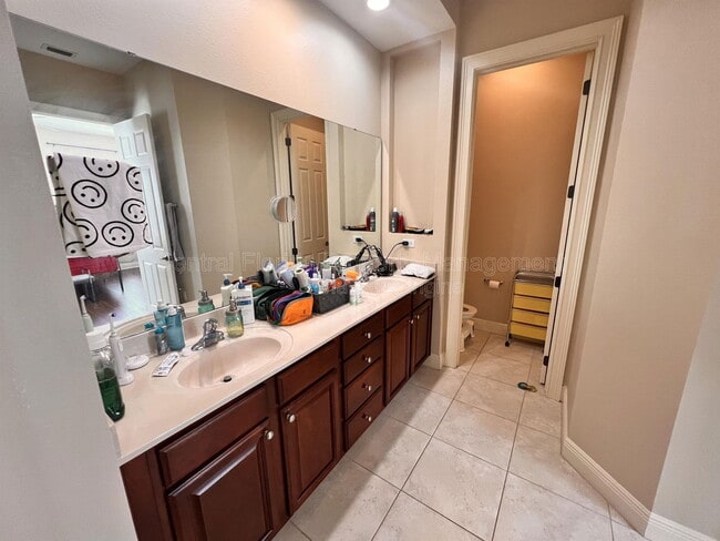 Building Photo - 1519 Lake Baldwin Ln